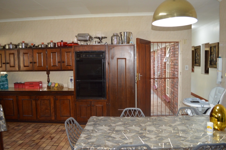 4 Bedroom Property for Sale in Flamwood North West